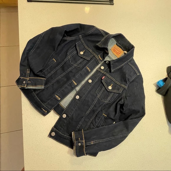 Levi's Jackets & Blazers - LEVIS jean jacket